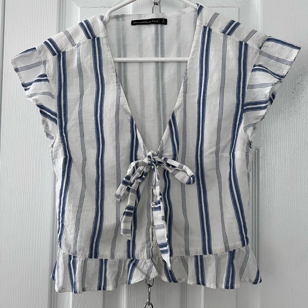 Abercrombie Tie Front Blouse size S
